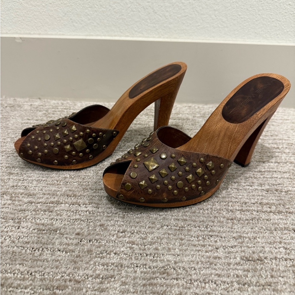 Nine West Studded Brown Leather Mules size 9 - Picture 3 of 6